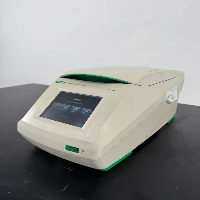 Bio-Rad T100 Thermal Cycler image 1